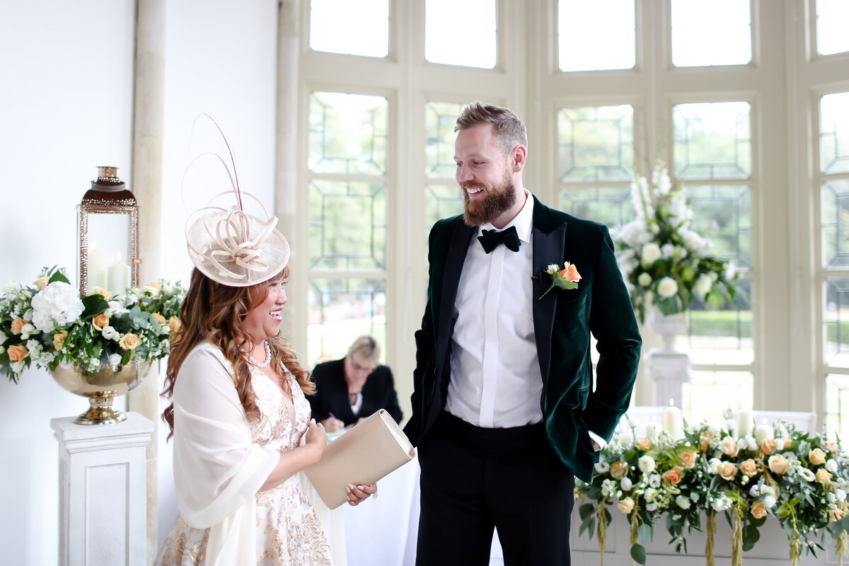 luxury-wedding-highcliffe-castle-dorset-leslie-choucard-photography-17