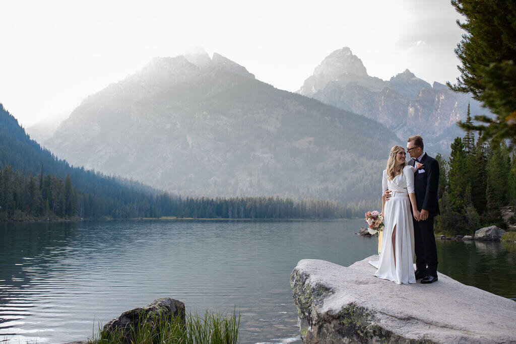 25-jackson-hole-wyoming-elopement-modern-vintage-events