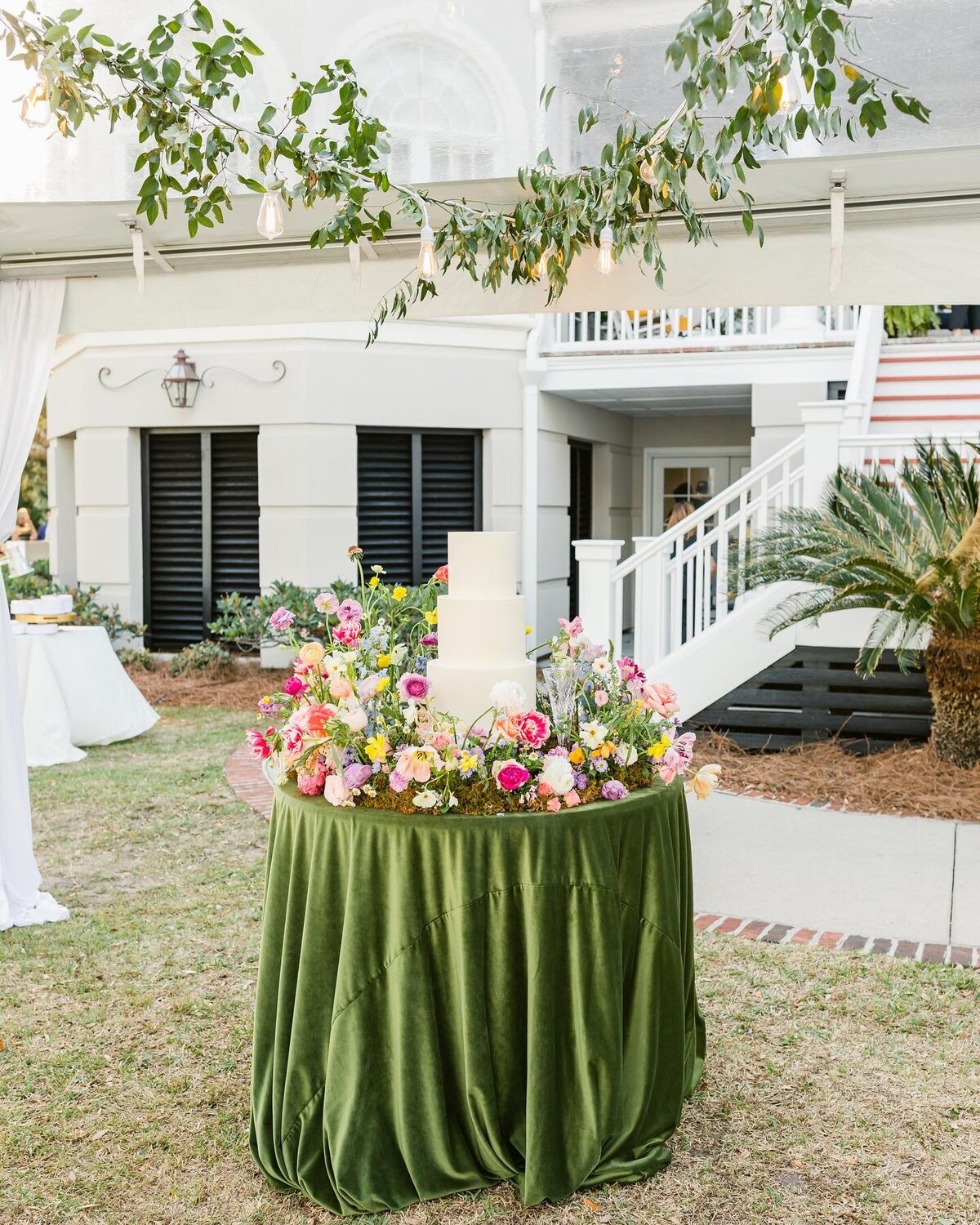 Luxury_cake_wedding_jodi_gray