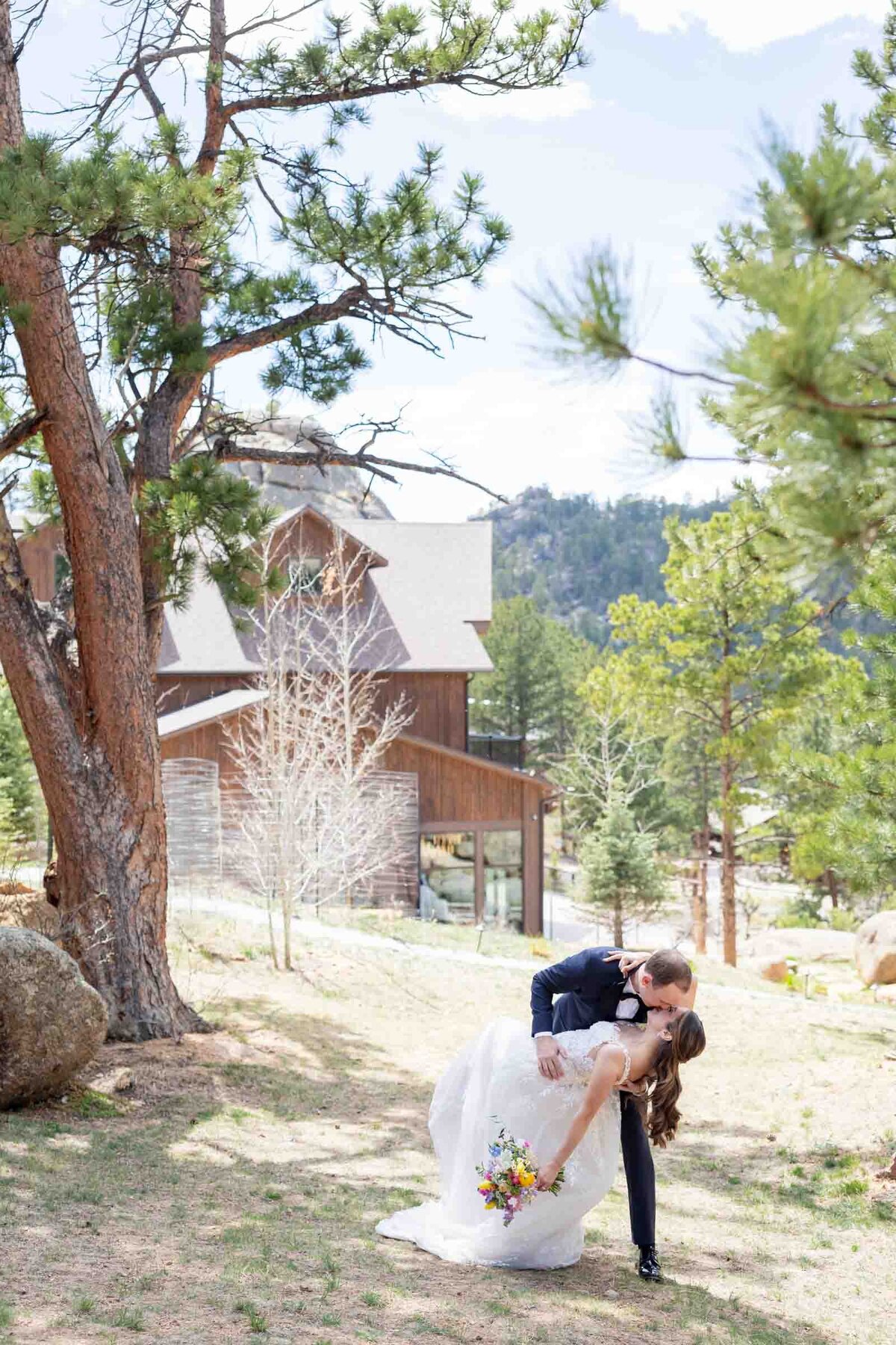 Saint-Malos-Chapel-on-the-Rock-Wedding-31