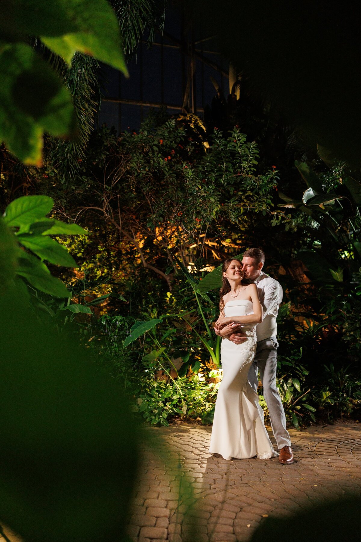 66-grand-rapids-frederik-meijer-garden-wedding
