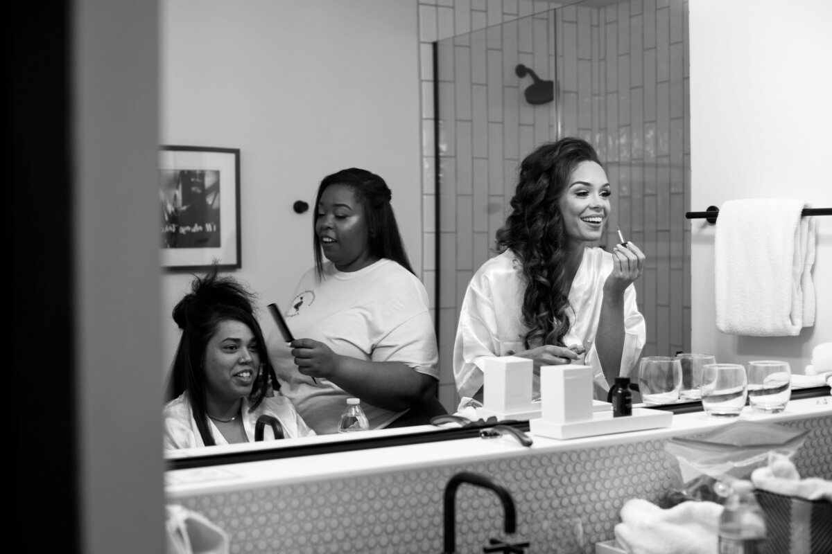 Bride-enjoys-wedding-day-prep-8