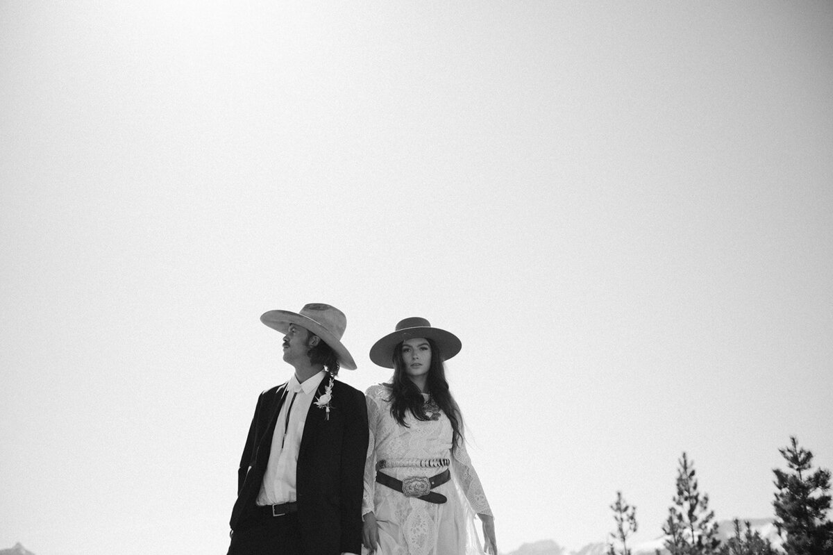 western-boho-glacier-park-elopement-presley-gray-photo-8947