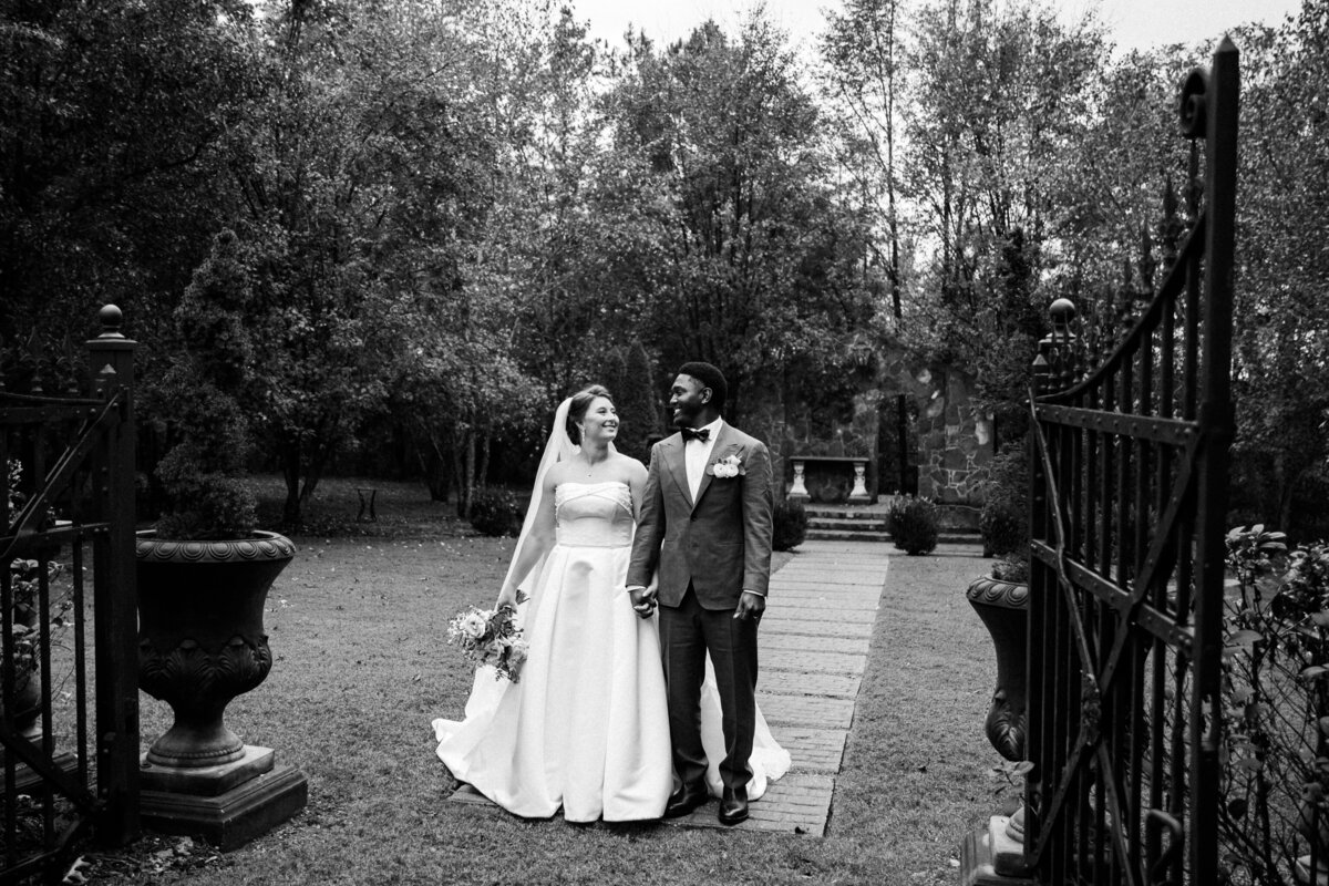 015_LegendAndLaceStudios_May_Wedding_Preview