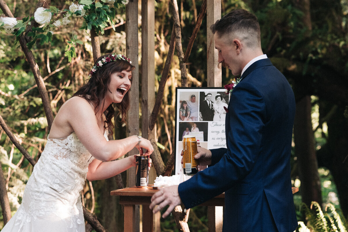 capturing candid wedding ceremony photography