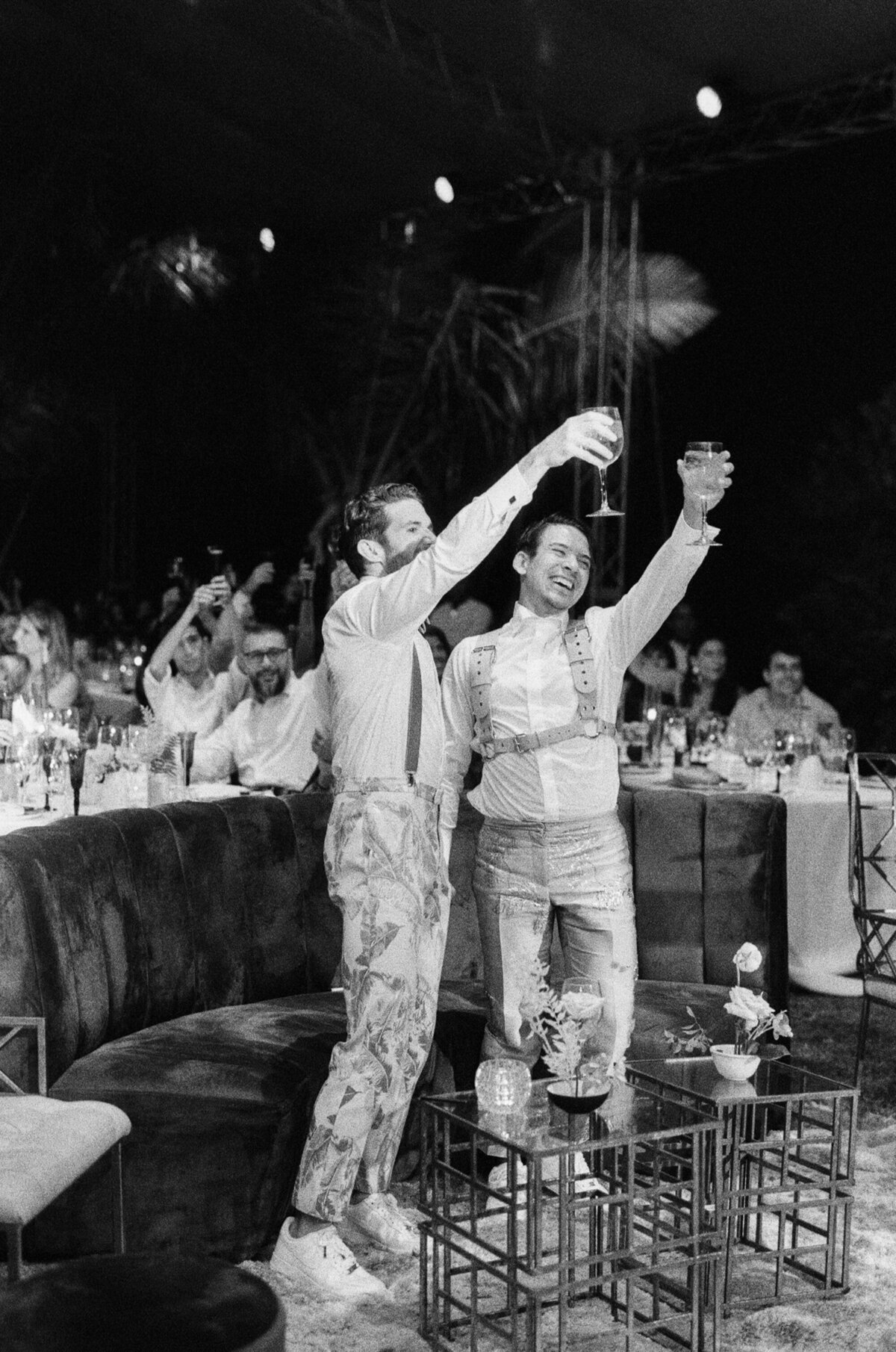 Real-Genuine-Wedding-Moments-Lance-Nicoll-90