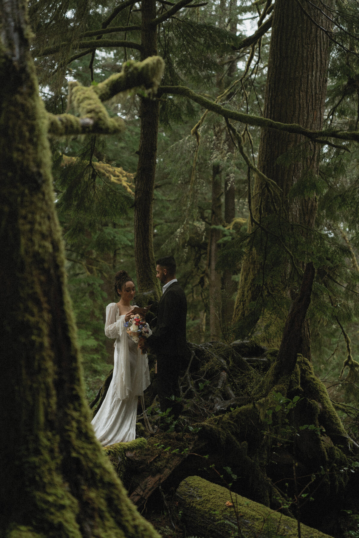 elopement oregon short sands beach - lizarrietaphotography-91