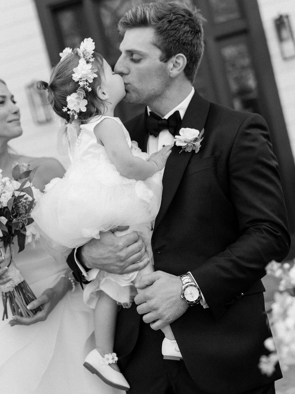 NikkiSanterre_EastCoastLuxuryWeddingPhotographer_CliftonInnWedding_Sky&Ryan-68