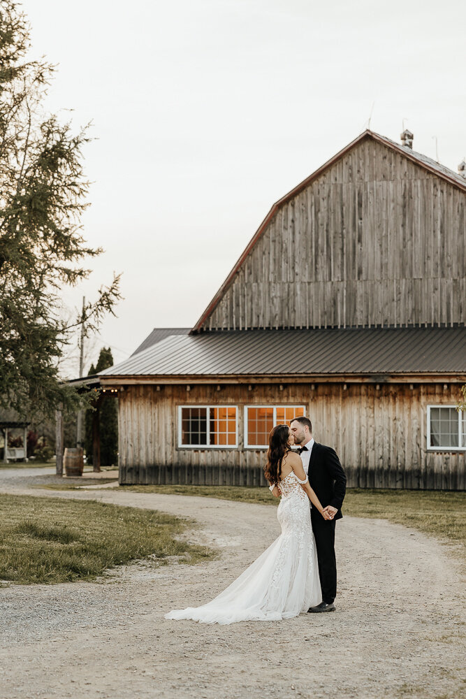 Vignoble de la Bauge Wedding - Emma Persi Photography-32