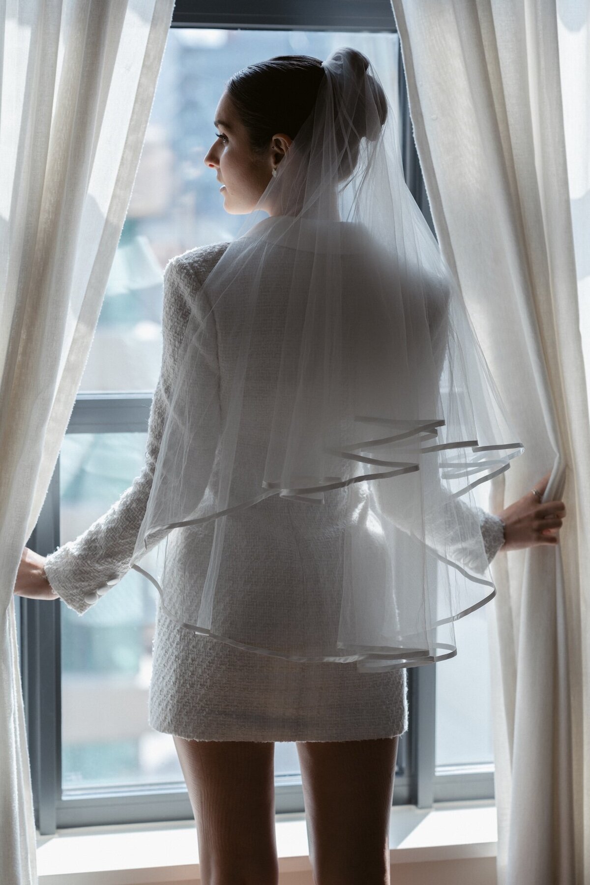 TheHoxtonHotel-timeless-romantic-luxury-wedding-modern-veil-london-photography.jpg