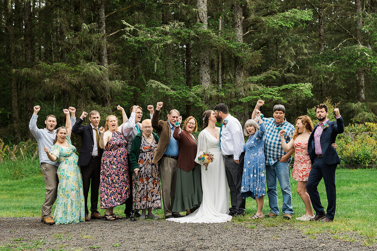 Final_Seaview Washington Elopement - Tara Nichole Photo - 2024 - Lauren and Jarrod-75