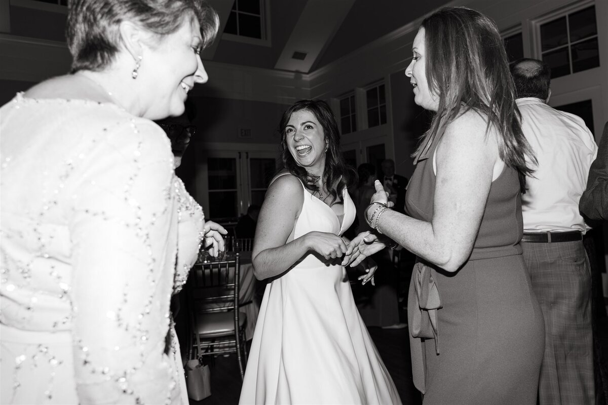 waverly-oaks-golf-club-wedding-1021