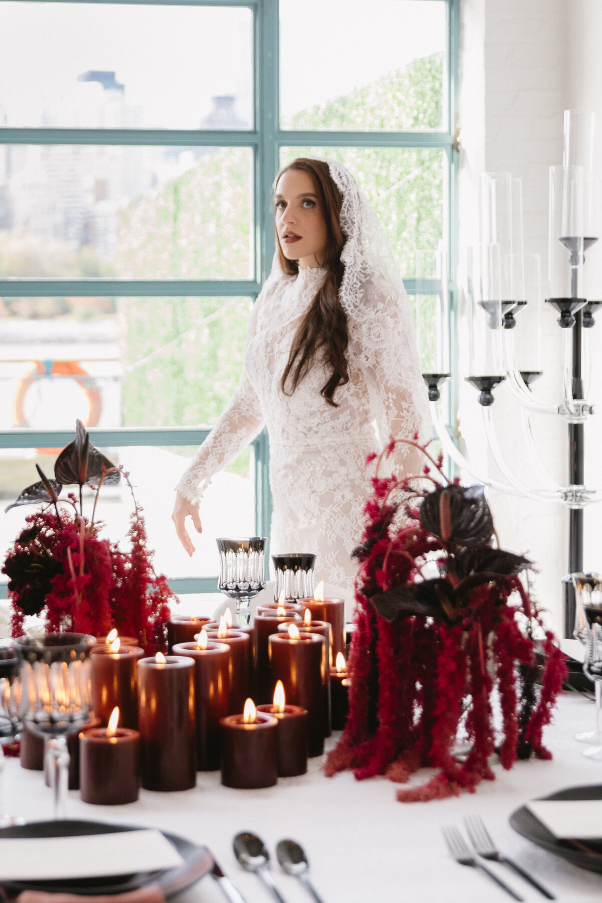 meredith-michel-editorial-wedding-candlelit-table-details