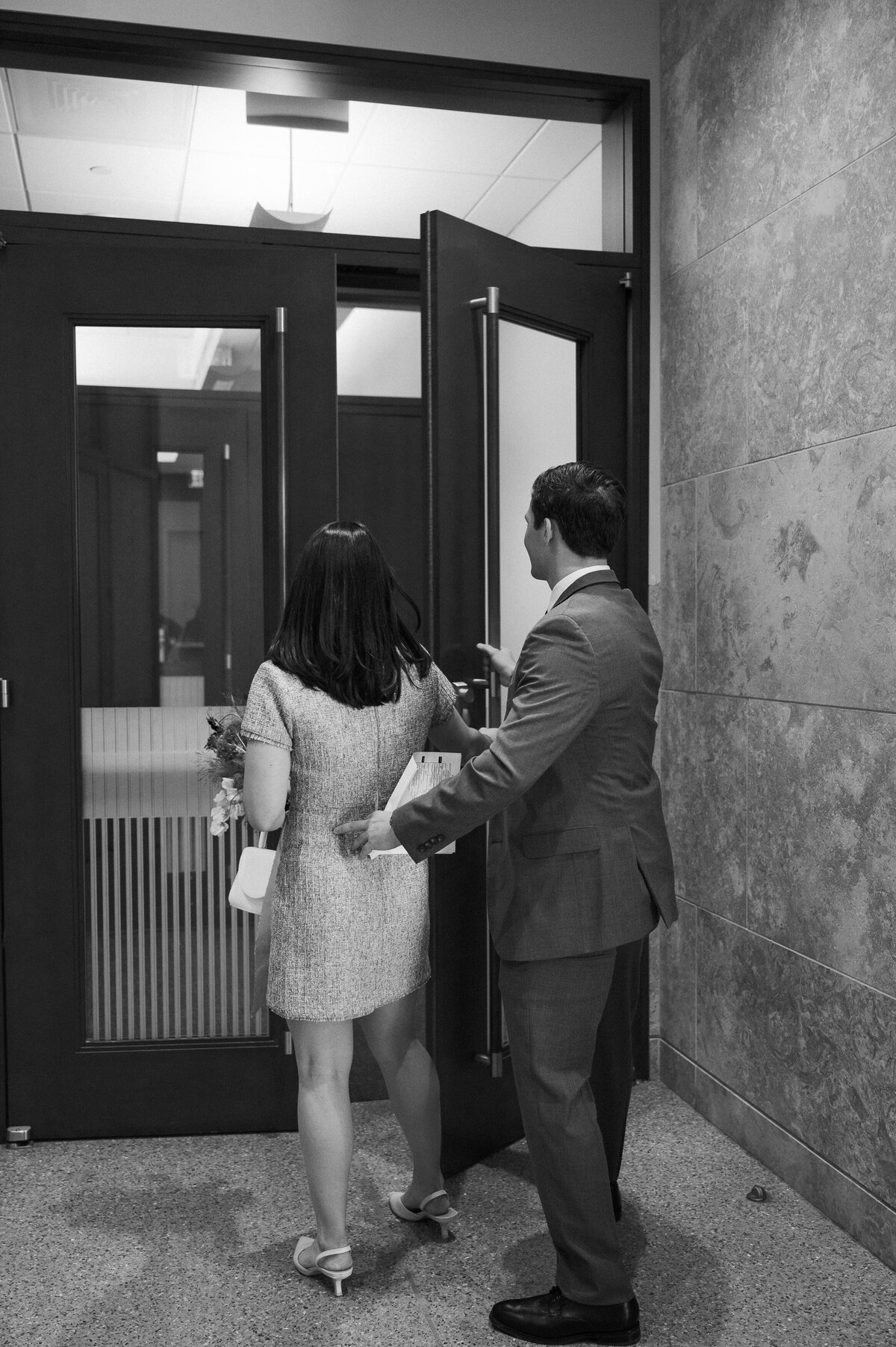downtown-raleigh-elopement-14