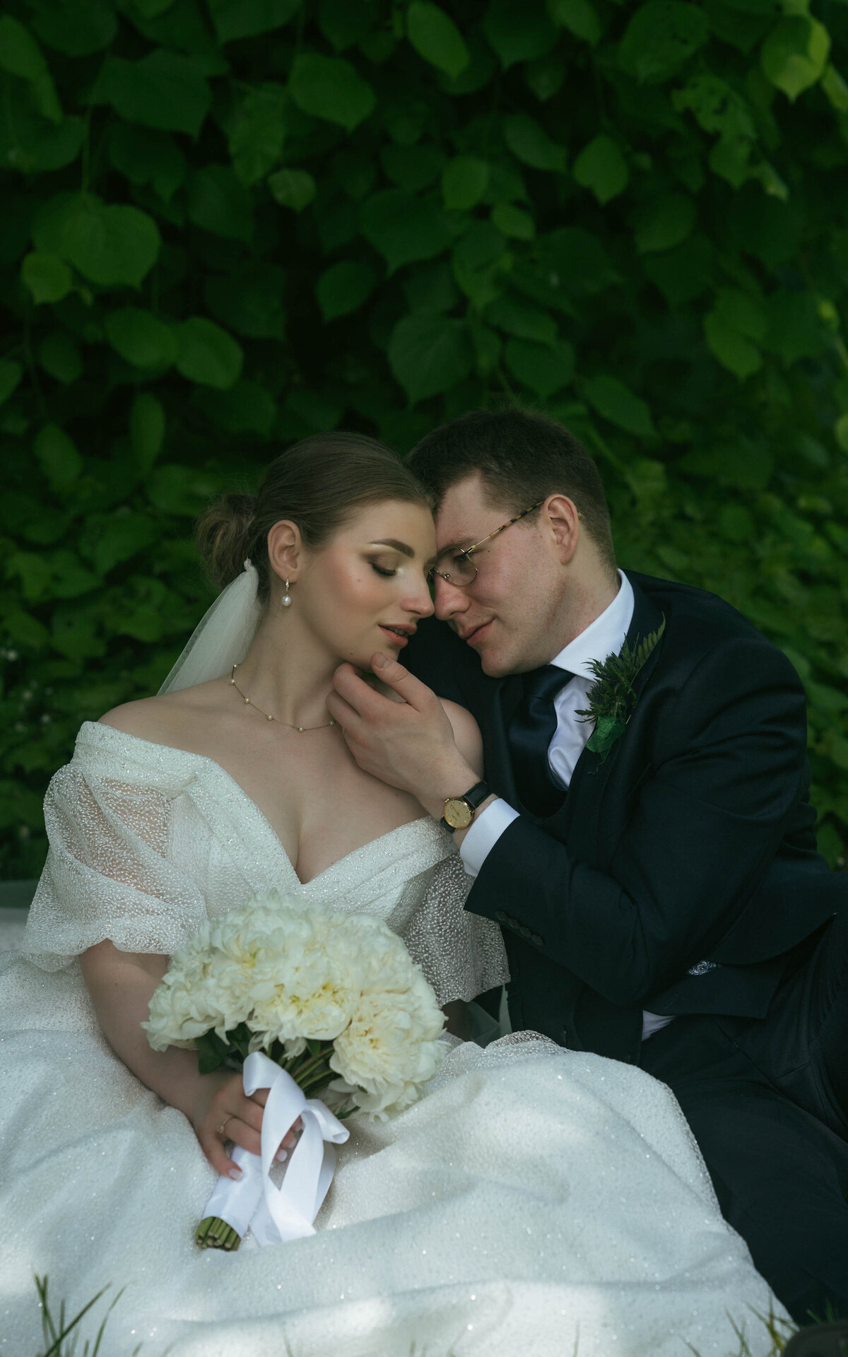 Celebrate the beauty of everlasting love with a stunning married couple photoshoot, showcasing intimate moments and timeless elegance. Perfect for capturing the joy and romance of your special day