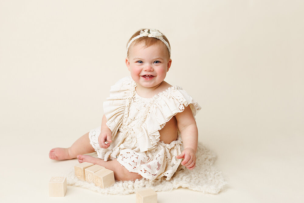 smileybabyoneyearportrait