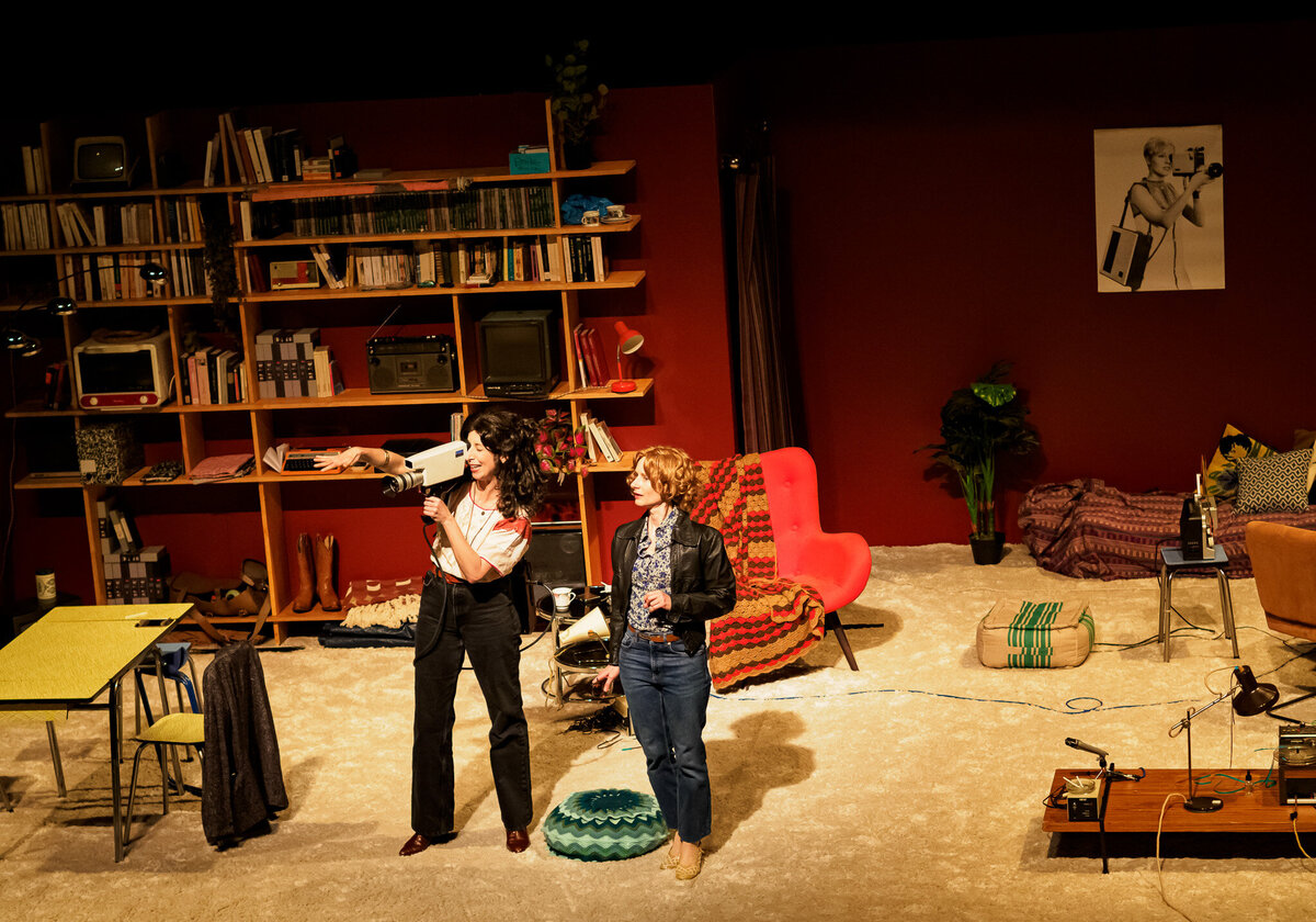 DELPHINE ET CAROLE ©Marie Charbonnier_B080022