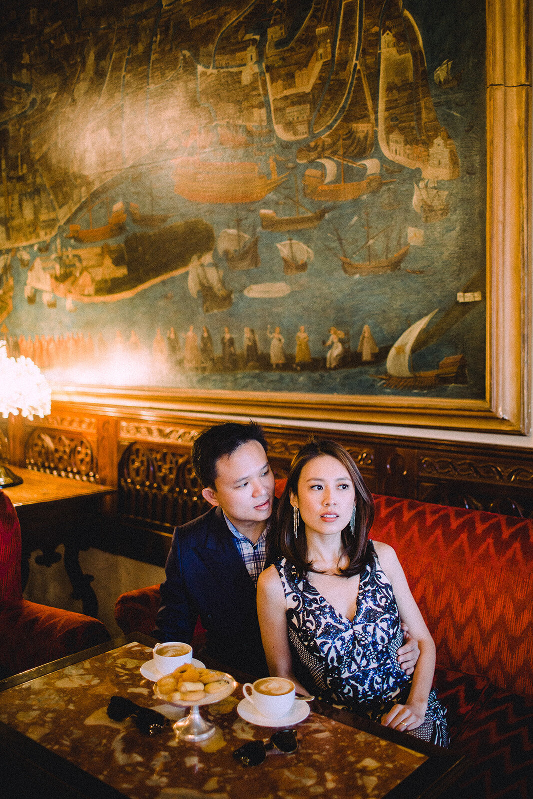 Venice-taxi-boat-luxury-photoshoot-couple-wedding59