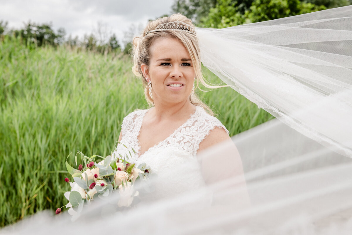 Trouwen in Friesland, trouwfotograaf, bruidsfotograaf, fotograaf Friesland (44)