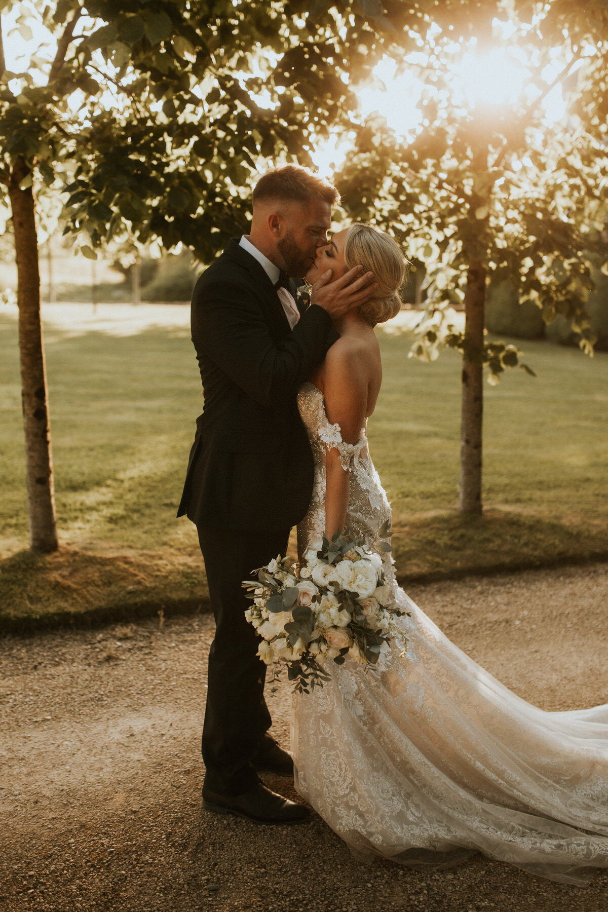 chelseaandandrew_axnoller_lauradeanphotography_dorsetweddingphotography-29-1