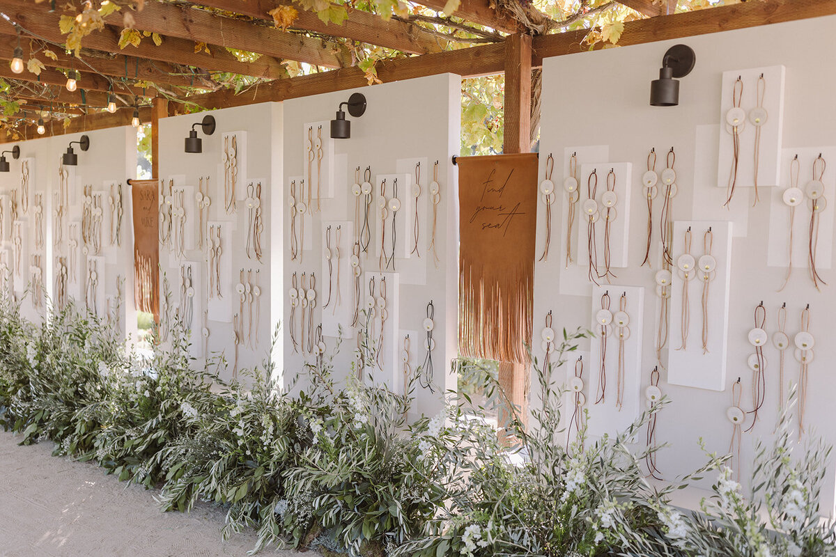 editorial-film-wedding-photographer-based-in-los-angeles-and-new-york-city-wedding-venue-Roblar-Farms-santa-ynez-by-rachel-artime-wedding-photography-9829