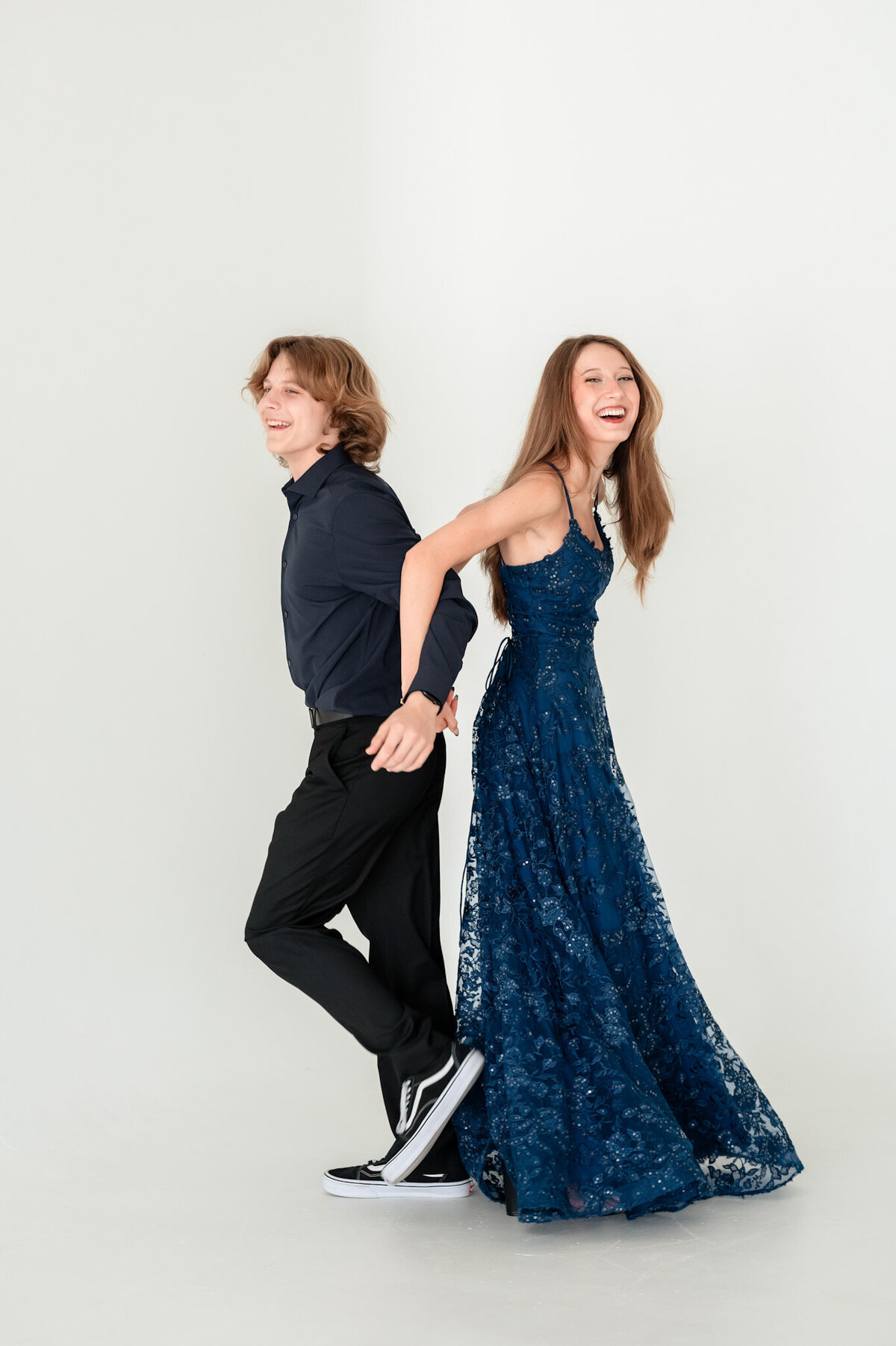 misha-and-anastasia-sibling-portraits-jax-mini-studio