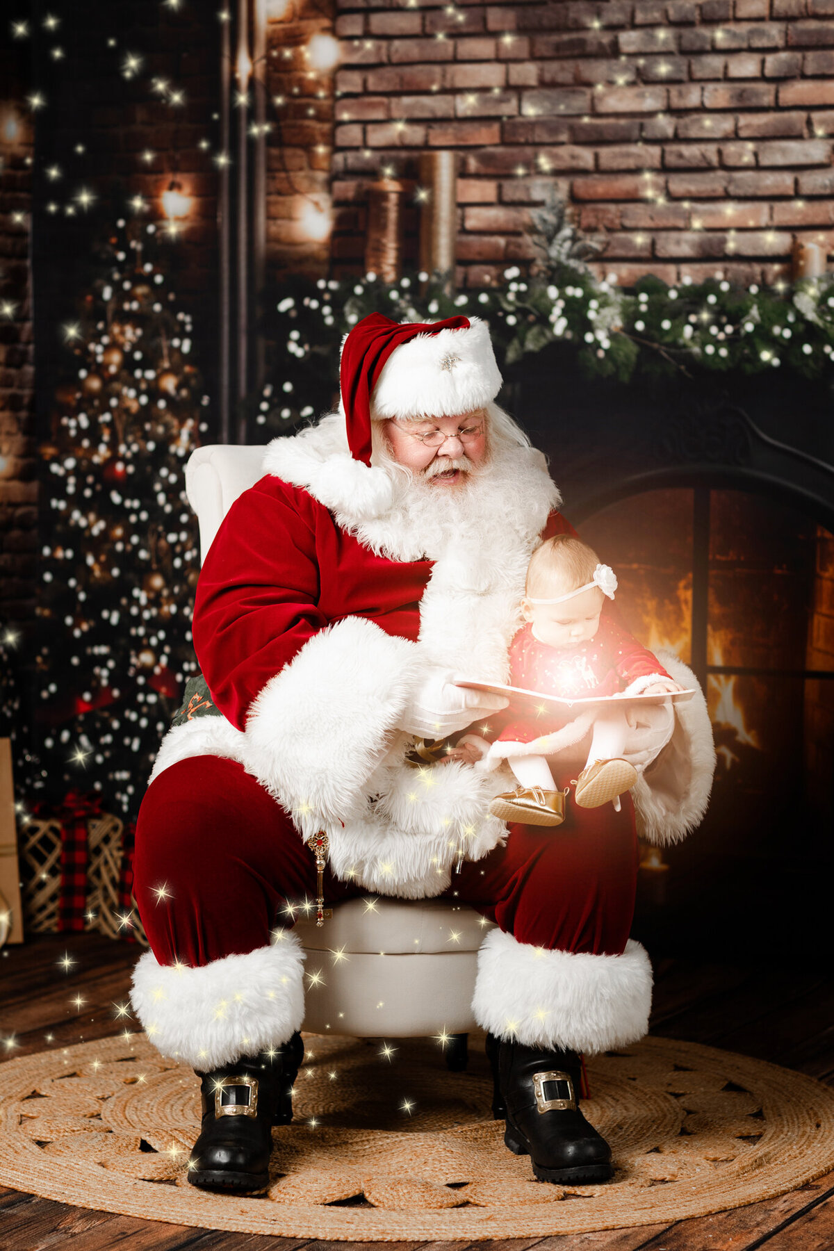 Best NWA holiday photographer, holiday portraits near me, Northwest Arkansas holiday photography, NW Arkansas holiday photos, NWA santa photos