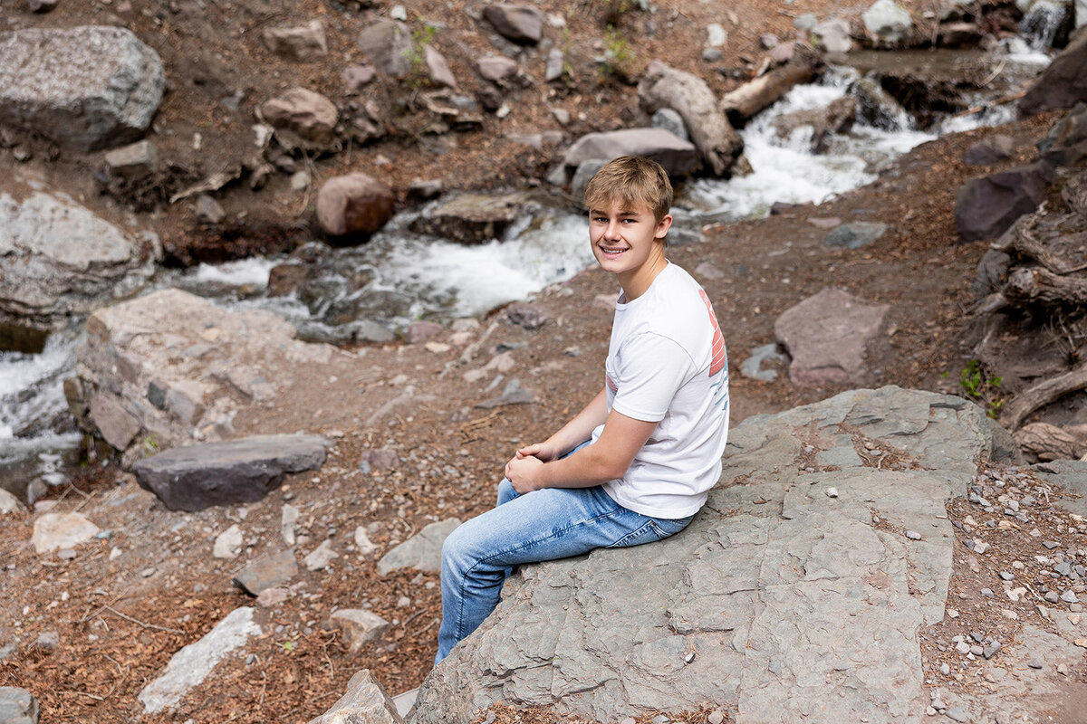 Boy-High-School-Senior-Photoshoot-Kellie-Rochelle-Photography-Williston-North-Dakota-Senior-Session6