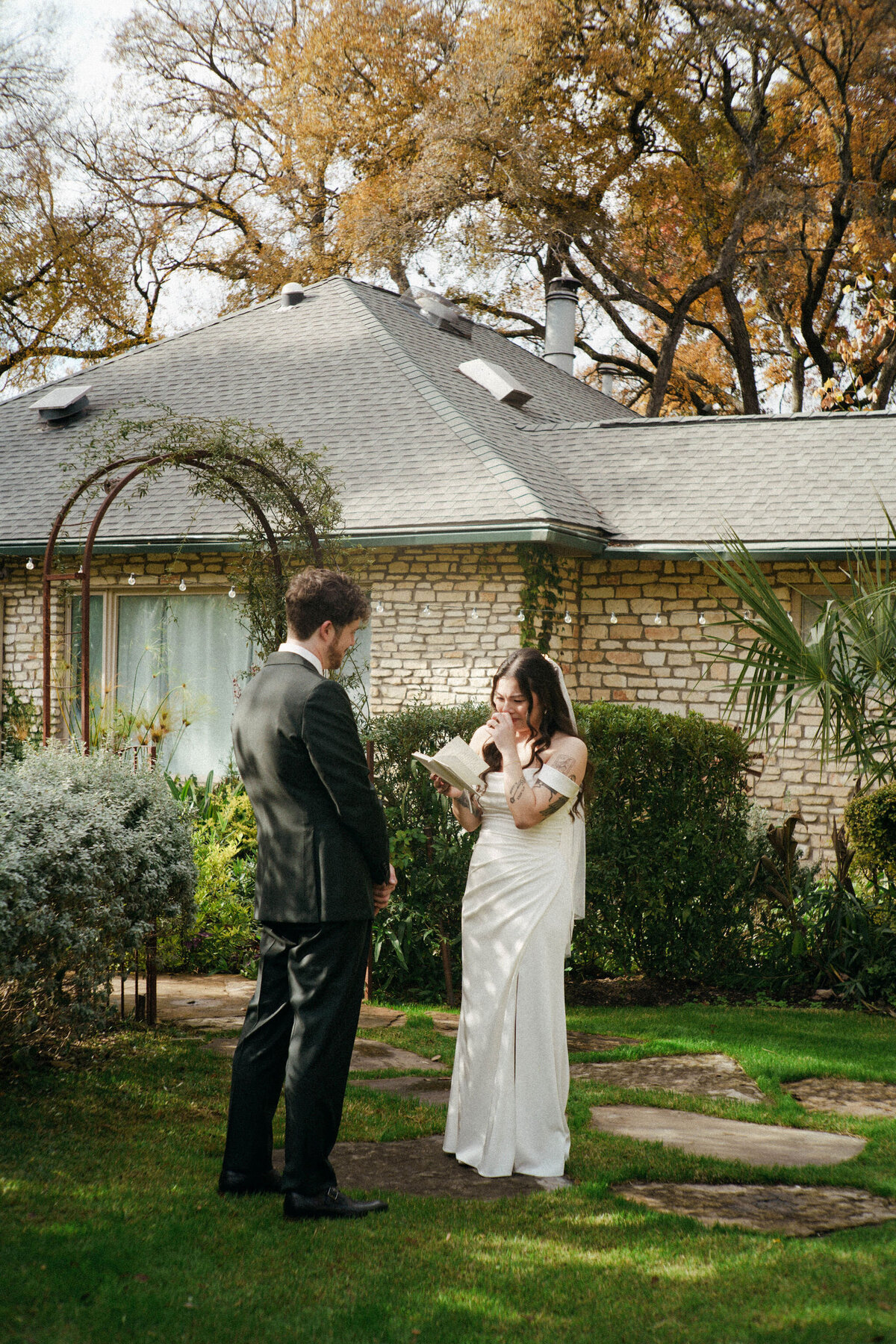 Lindsey&AlexWeddingPhotos_Film_AustinWeddingPhotographer_HereafterFilms_-24