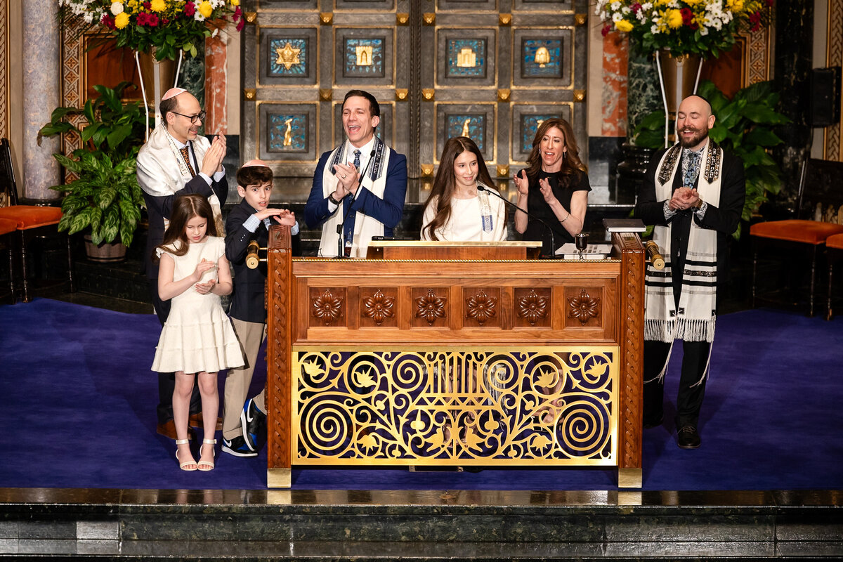 Current_Bat_Mitzvah_Ceremony_edit-Olivia-0130