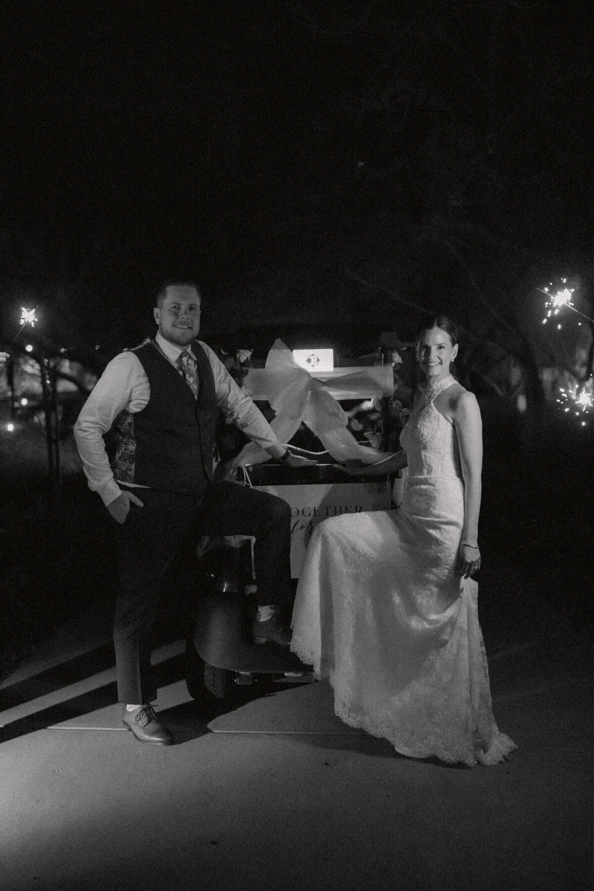 Sarah & Steven Wedding Sneak Peeks-167