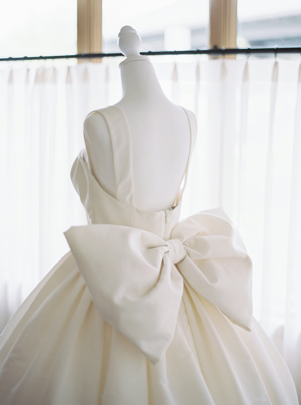 05-01-2021 Dawson & Kennedy Wedding at Cedar Ridge Country Club by Tulsa Wedding Photographer Laura Eddy-156_3200