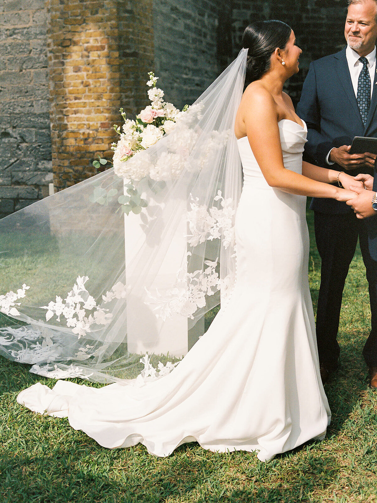 Hayley+Zach_Wedding_SNEAK_FoxtailCo_-386