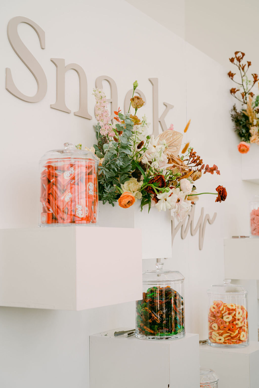 RINAANDEDDY_DTLA_LOSANGELESWEDDING_SALLYPINERAPHOTOGRAPHY_CCLWEDDINGS-462