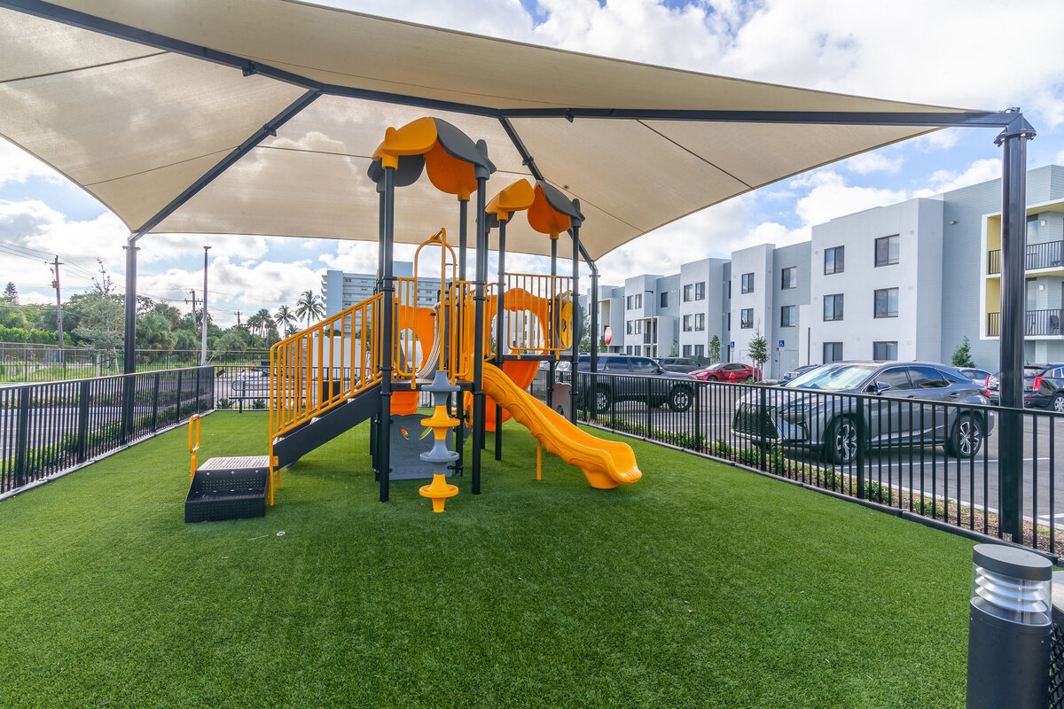 062524BERKELYPALMBEACH-35