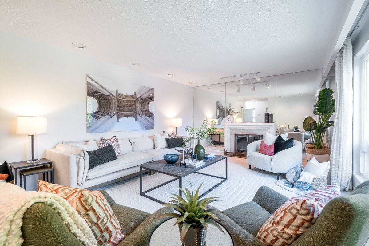 016_Living Room