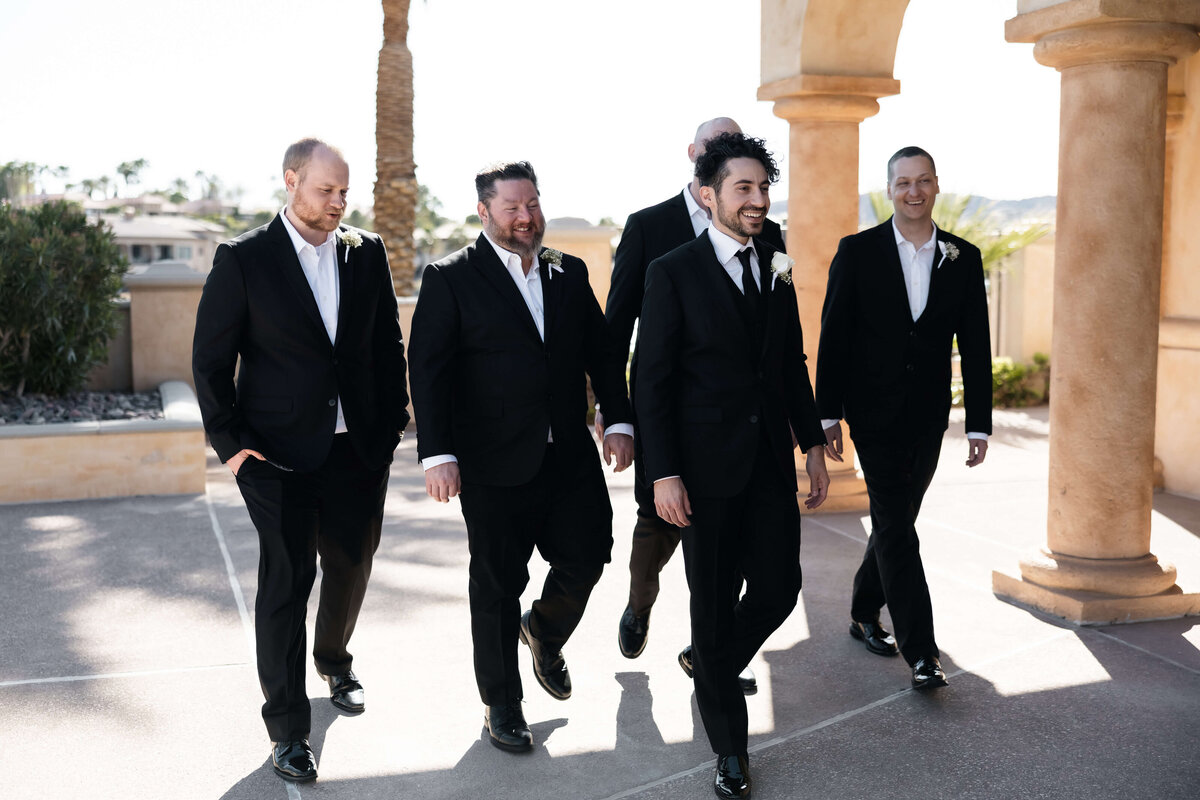 62_riskyexposure_marley-simon_las-vegas-elopement-photography