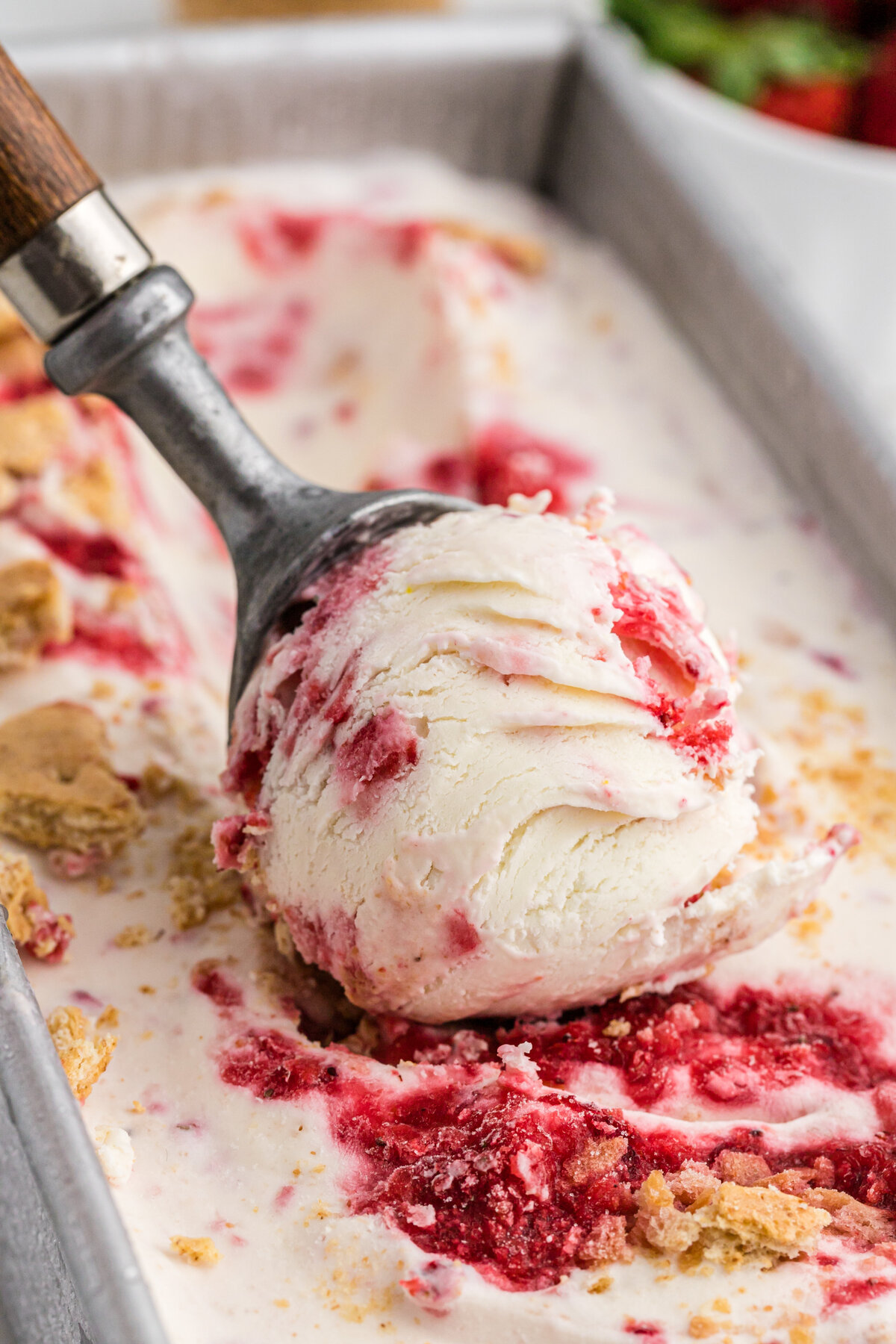 Strawberry Cheesecake Ice Cream-10