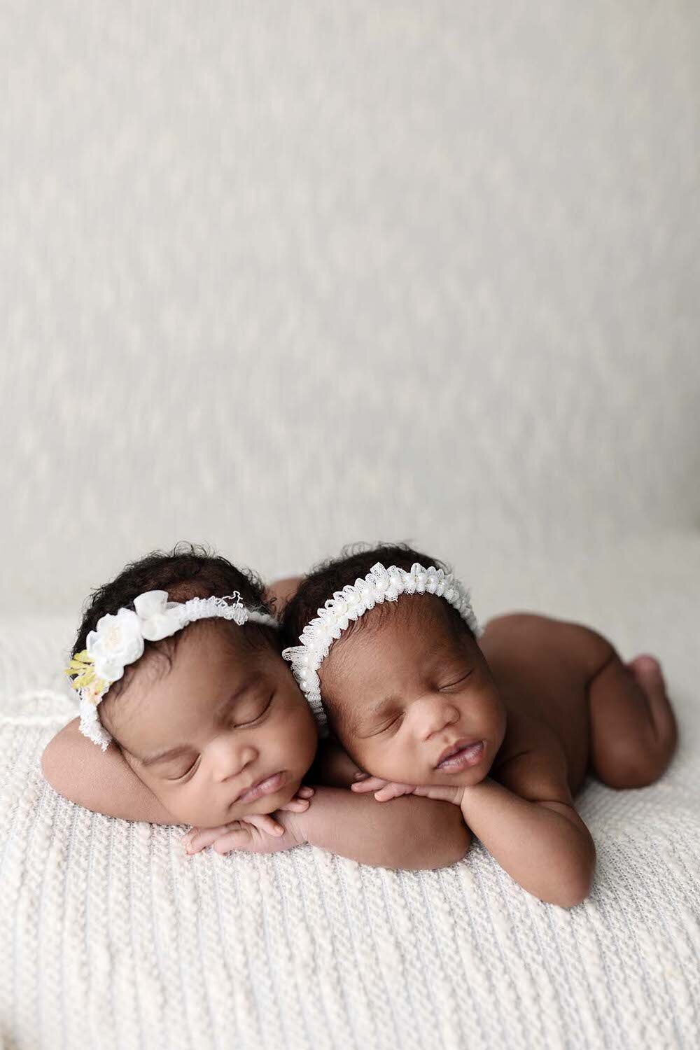 best Maryland newborn photographer, Baltimore newborn photographer, newborn photography near me, newborn portraits Crofton MD, professional baby photos