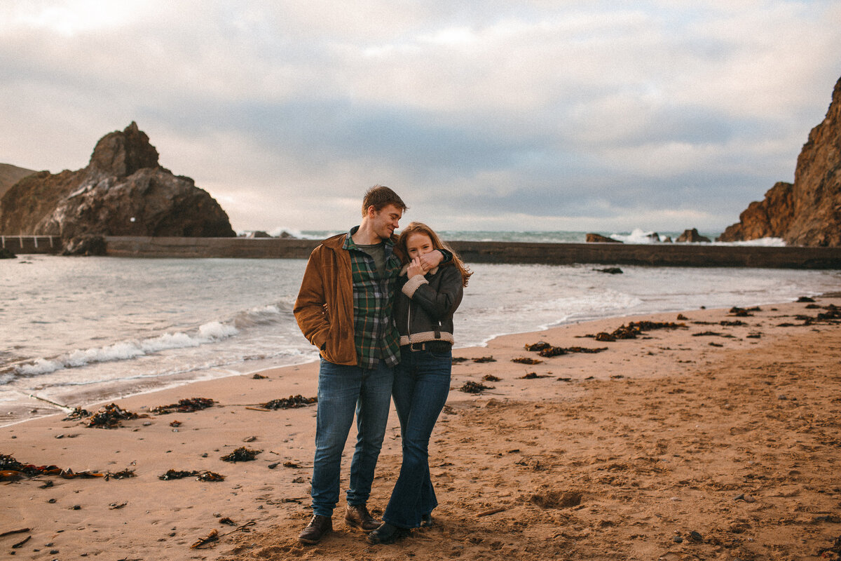Engagement shoot_couples session_wild winter shoot_Hope Cove_017