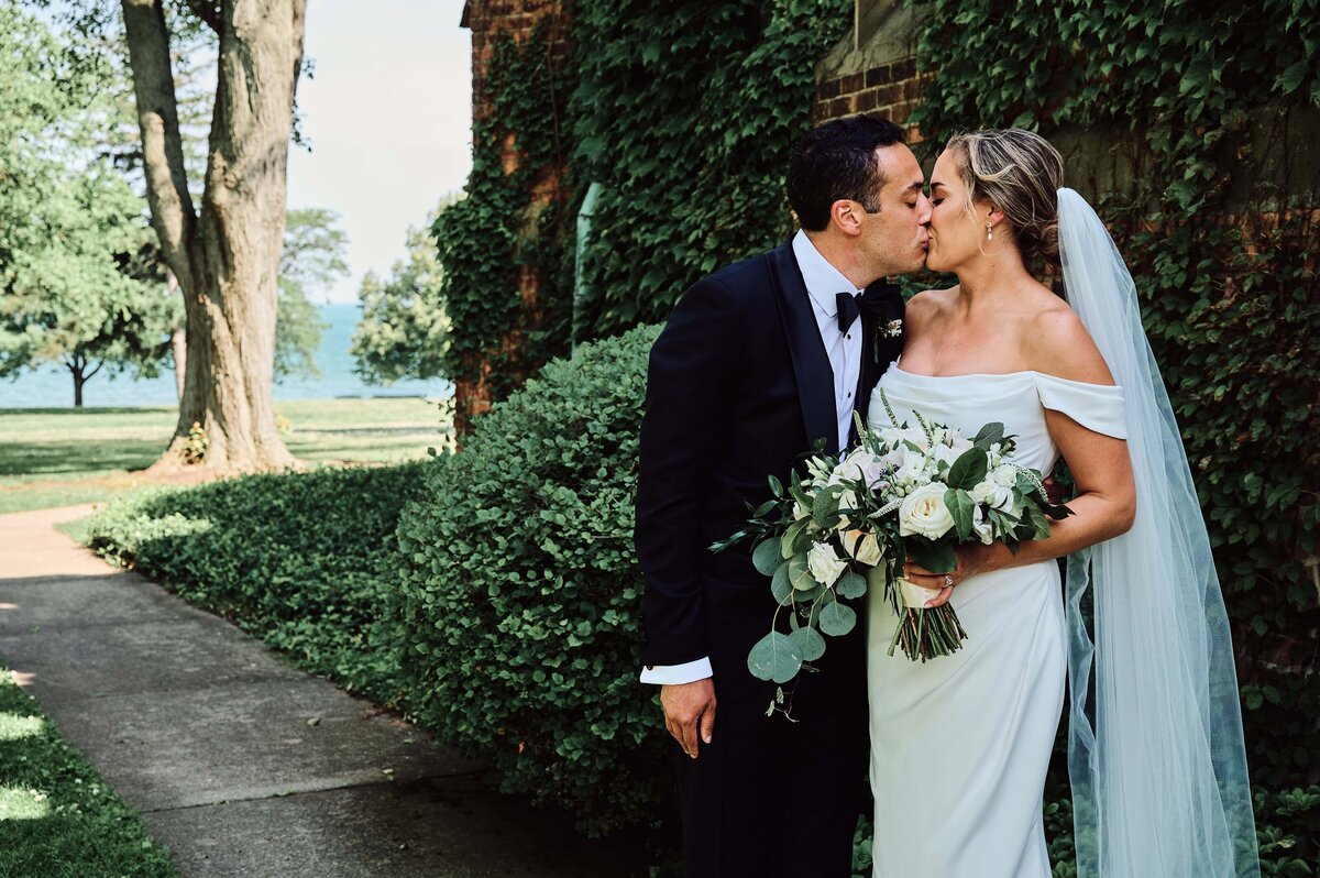 Grosse-Pointe-Academy-Wedding-14