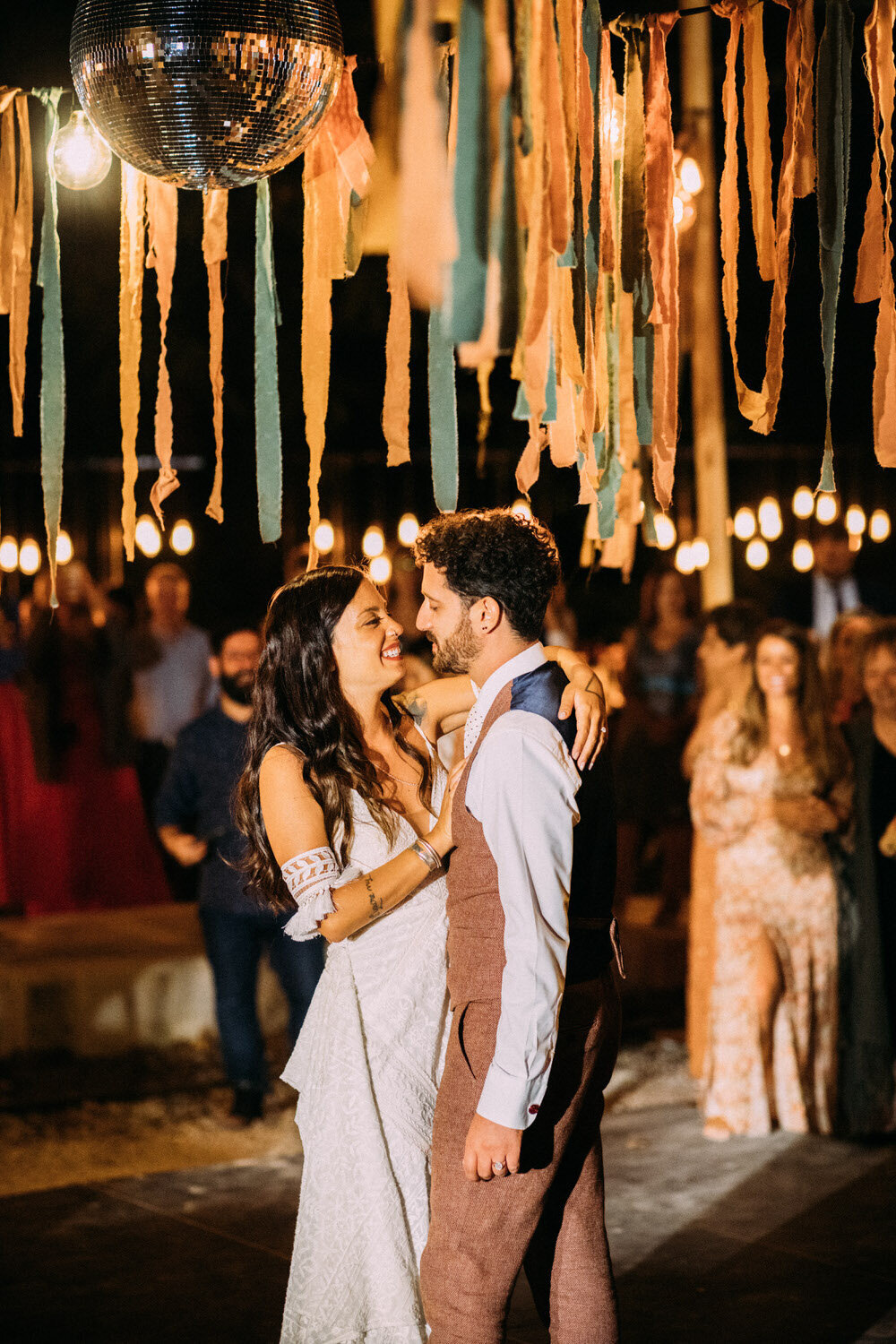 unconventional_wedding_on_a_railway131