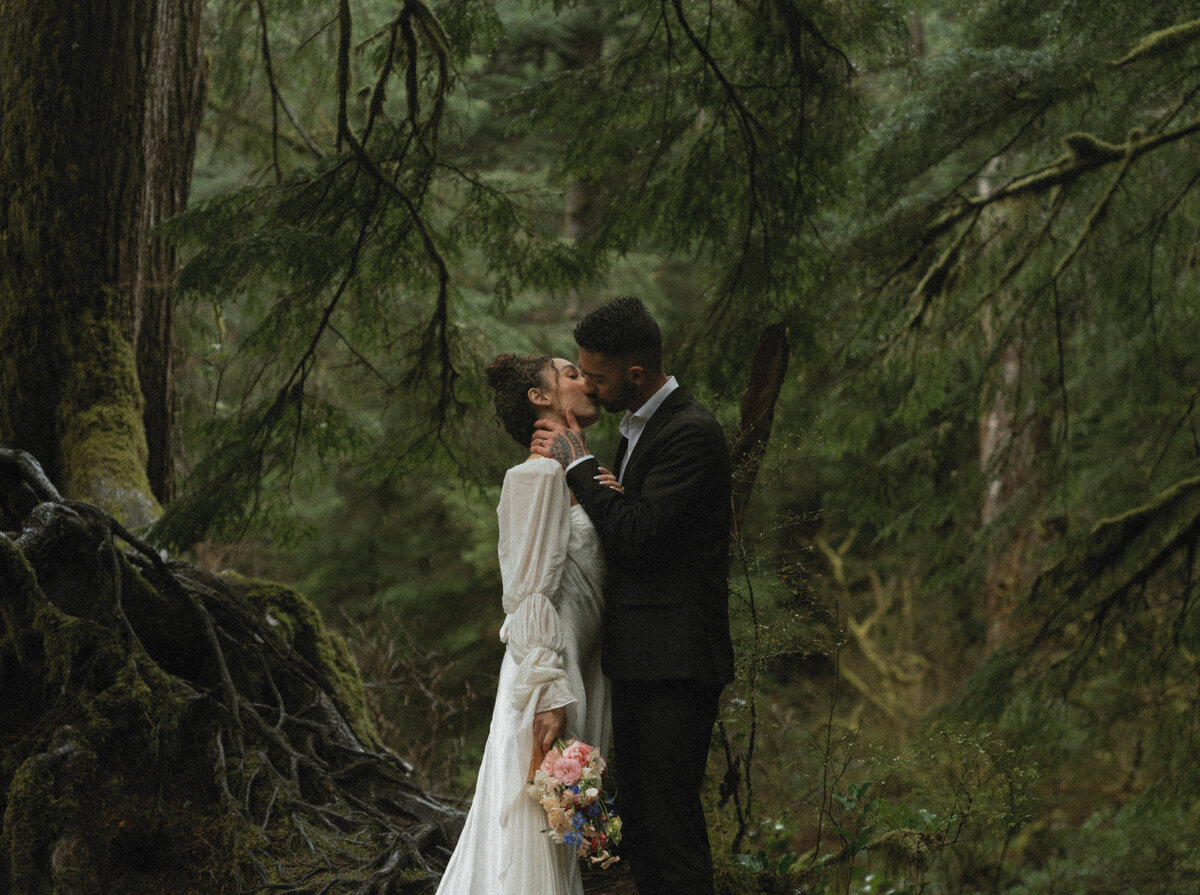 elopement oregon short sands beach - lizarrietaphotography-87