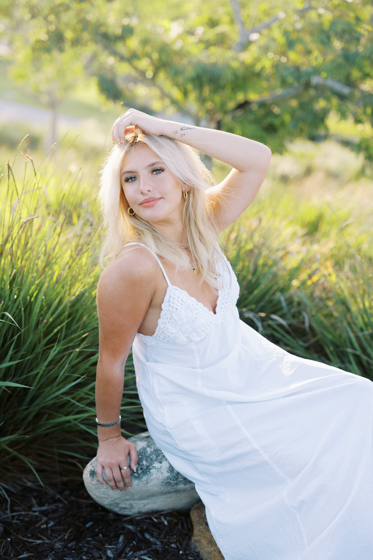 Senior Photographer Outdoors56
