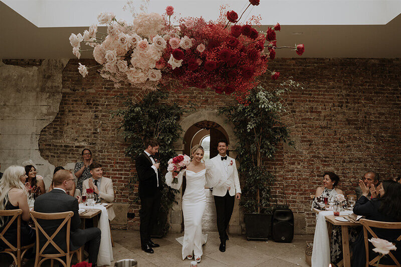 Hanging roses-535