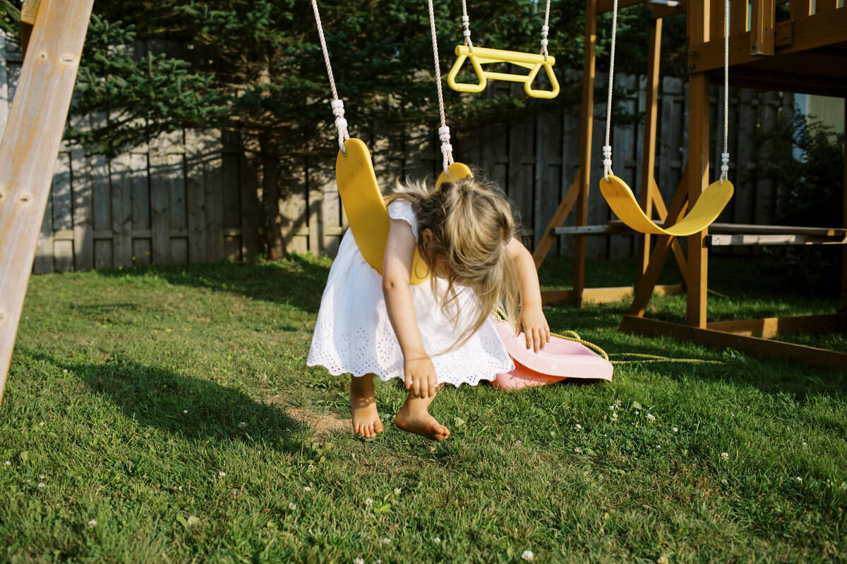 pei-wedding-summer-flower-girl