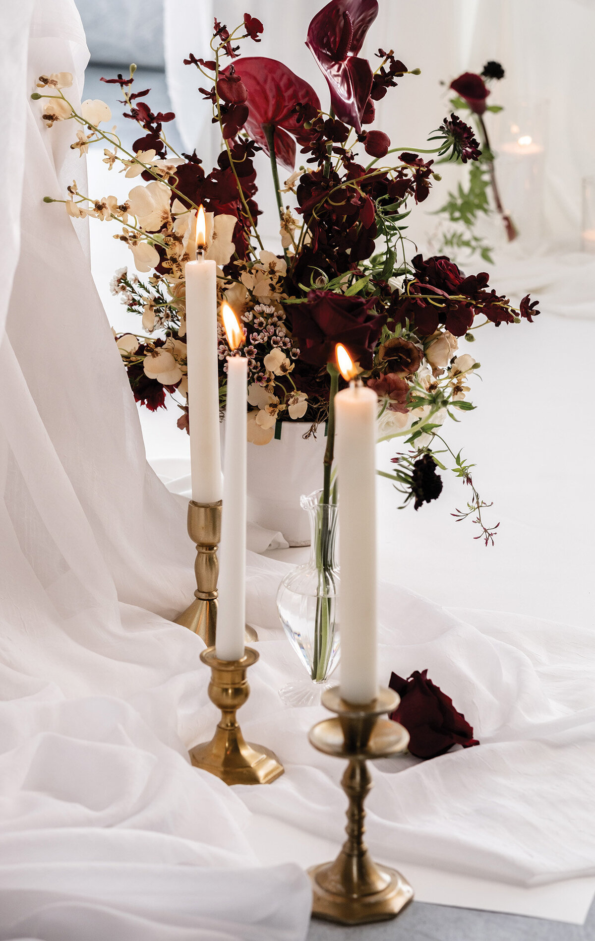 JulieTrinhPhotographyNebraskaWeddingDayMagazineFW2025-1