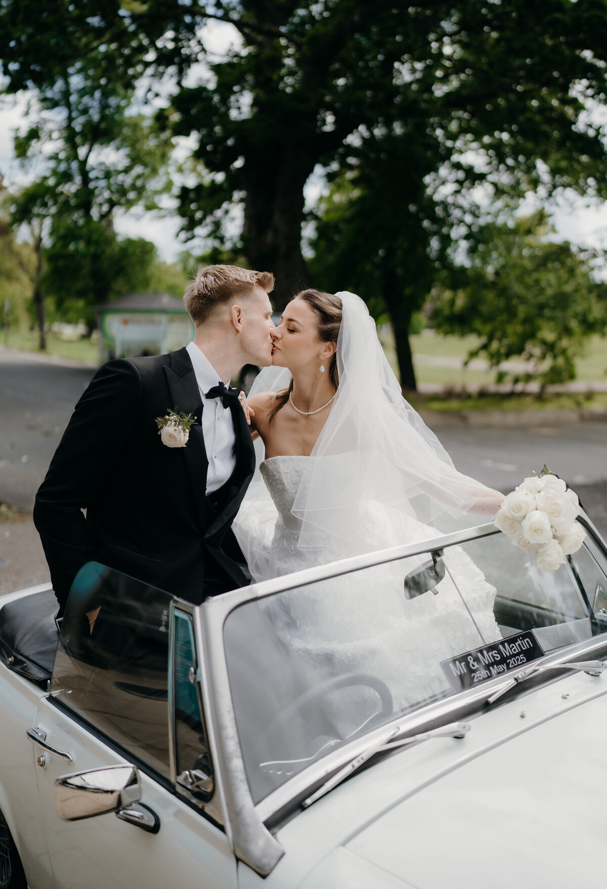 LauraJaynePhotographer_Mr&MrsMartin-112