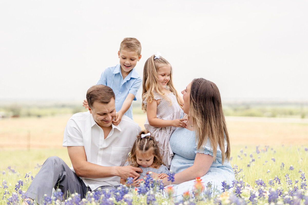Bluebonnet family session
