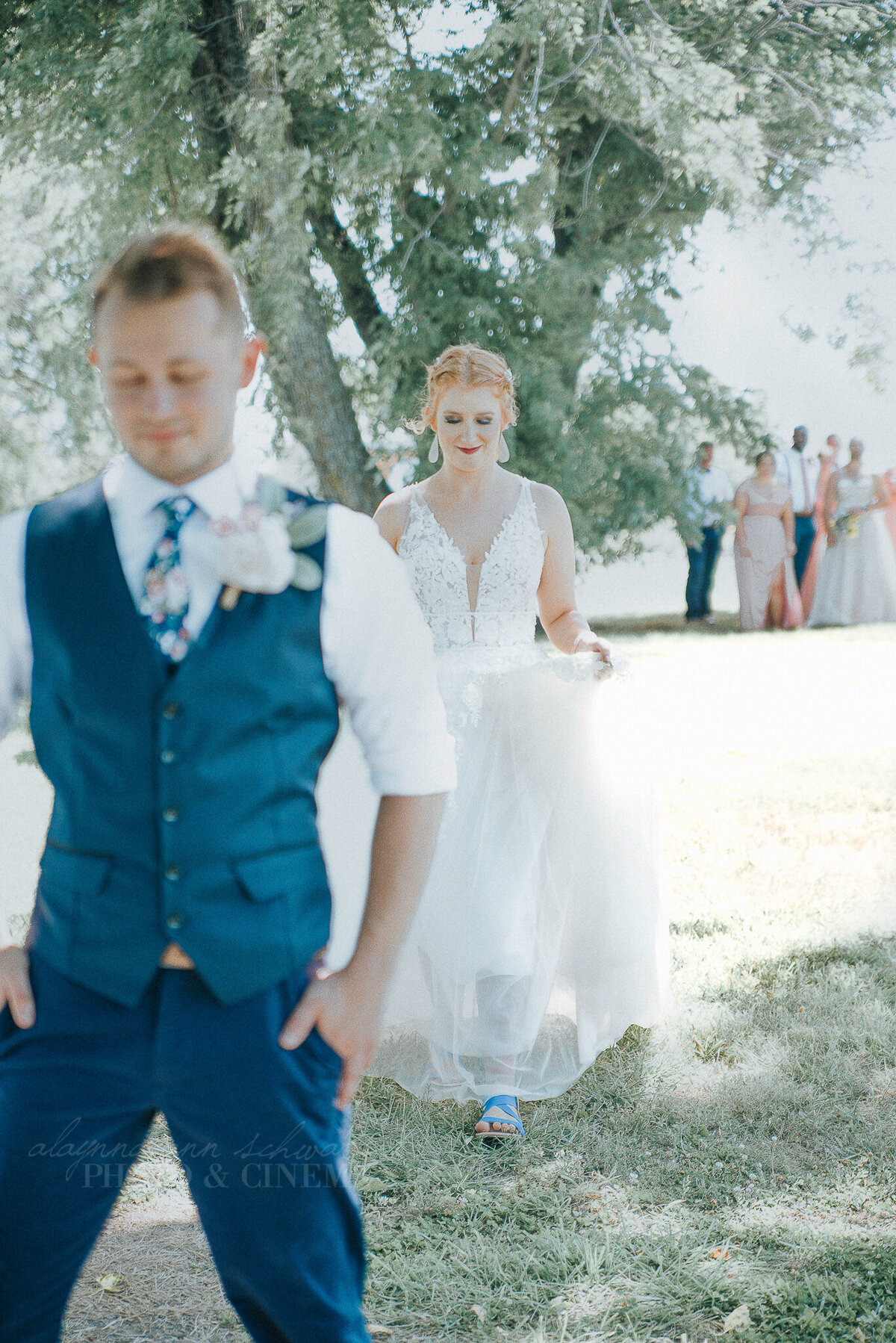 first look _ alaynna ann schwartz _ harpors vinyard _ iowa photographer _ playlife photography_0215